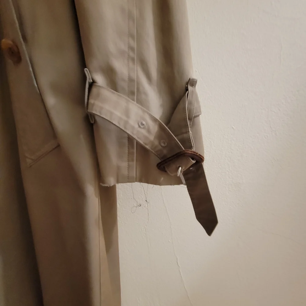 Men's Beige Trench Coat - Picture 7 of 8